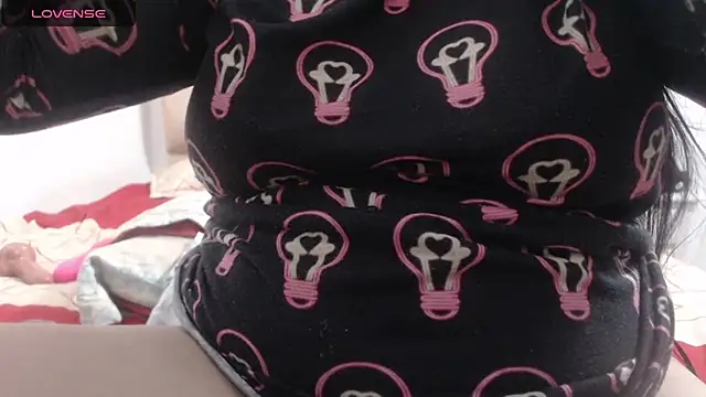 AmmyCollins online show from October 1, 2025, 2:17 am