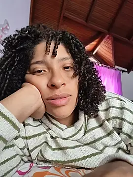Snapshot of DannaBerry chatting on July 17, 2026, 8:24 pm DannaBerry online show from July 17, 2026, 8:24 pm