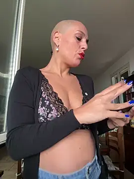 emprexkala online show from October 3, 2025, 6:10 am