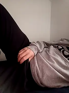 ScalicHat69 online show from February 3, 2026, 3:28 pm