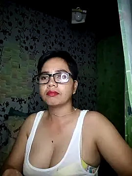 Snapshot of lovely_samxxx24 chatting on February 12, 2025, 6:40 pm lovely samxxx24 online show from February 12, 2025, 6:40 pm