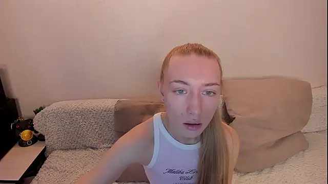 secret dreams   online show from November 18, 2025, 8:52 am