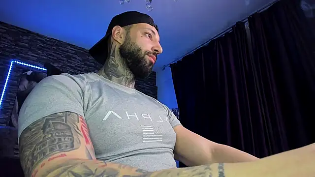 Snapshot of JonahHunt chatting on March 11, 2025, 8:42 pm JonahHunt online show from March 11, 2025, 8:42 pm