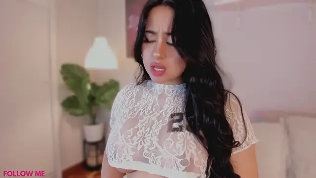 Queen liana online show from March 17, 2026, 6:39 am