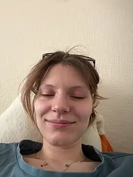 MaryHiggins online show from February 4, 2025, 1:27 pm