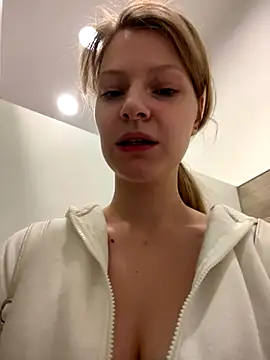 MaryHiggins online show from September 12, 2025, 10:48 am