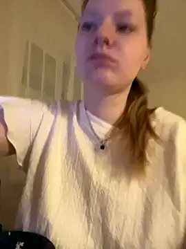 MaryHiggins online show from November 25, 2025, 2:39 pm