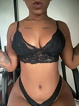 Snapshot of Angel_black69 chatting on July 13, 2026, 12:30 pm Angel black69 online show from July 13, 2026, 12:30 pm