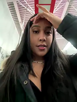 WHAAATTTTTTTTTT online show from December 16, 2025, 11:37 am