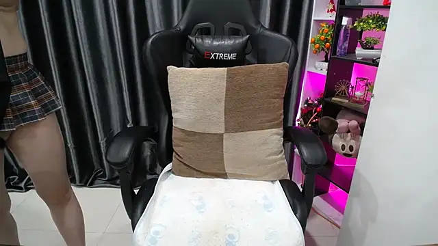 Yuki-yio online show from October 1, 2025, 2:39 am