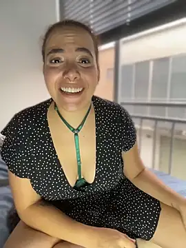 Emma Wish online show from April 15, 2026, 9:48 pm