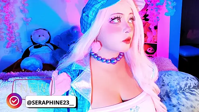 seraphine23 online show from November 21, 2025, 3:27 am