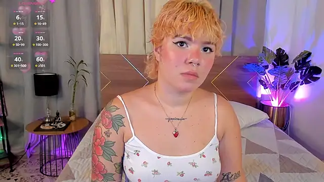 Amy art online show from January 11, 2026, 4:01 pm