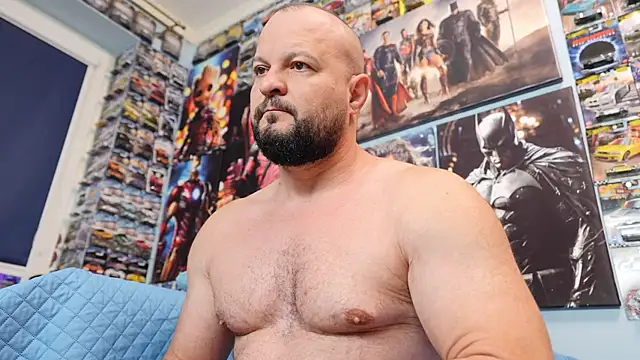 Muscle Bear online show from June 20, 2026, 5:21 am