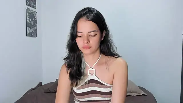 Abby Saenz01 online show from November 19, 2025, 5:57 pm