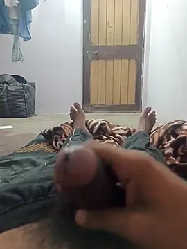 hunter6112 online show from November 24, 2025, 5:56 pm