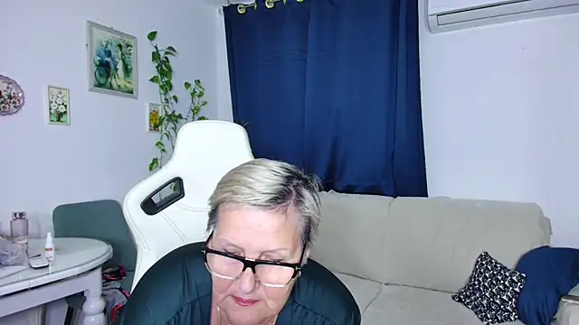 Selenna57 online show from January 11, 2026, 6:57 pm