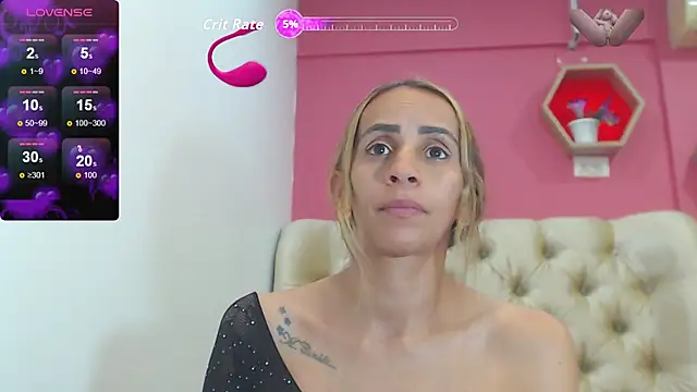 Snapshot of Amber_Moore chatting on February 11, 2026, 1:10 am Amber Moore online show from February 11, 2026, 1:10 am