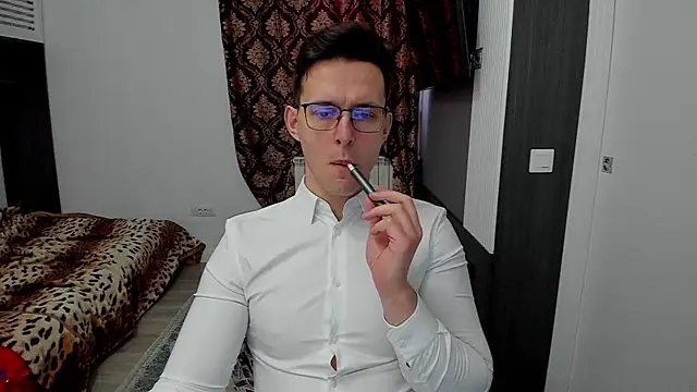 Snapshot of sexxymuscles4u chatting on February 20, 2025, 8:06 am sexxymuscles4u online show from February 20, 2025, 8:06 am