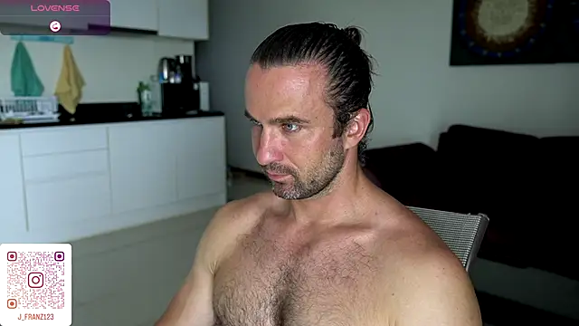 Snapshot of Jonathan___123 chatting on November 15, 2025, 3:26 am Jonathan 123 online show from November 15, 2025, 3:26 am