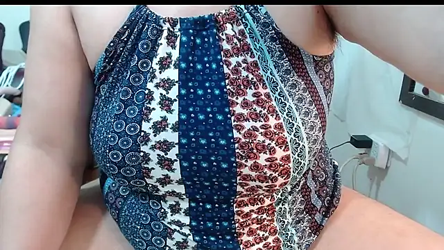 angelitolove727 online show from December 13, 2024, 3:32 pm