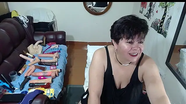 angelitolove727 online show from December 19, 2024, 12:56 pm