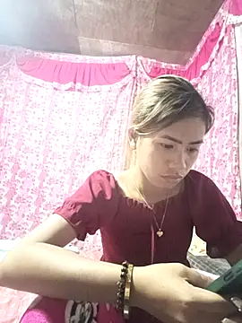 Snapshot of Cutie_body11 chatting on February 7, 2025, 11:45 pm Cutie body11 online show from February 7, 2025, 11:45 pm