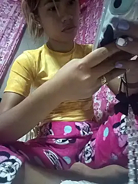 Snapshot of Cutie_body11 chatting on February 13, 2025, 11:58 pm Cutie body11 online show from February 13, 2025, 11:58 pm