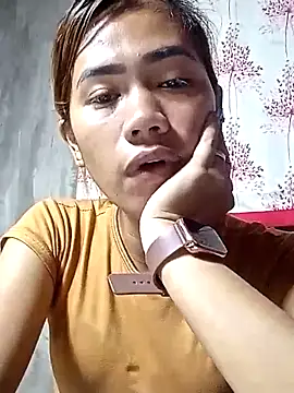 Snapshot of Cutie_body11 chatting on February 28, 2025, 12:43 am Cutie body11 online show from February 28, 2025, 12:43 am