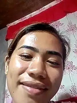 Snapshot of Cutie_body11 chatting on March 10, 2025, 12:40 am Cutie body11 online show from March 10, 2025, 12:40 am
