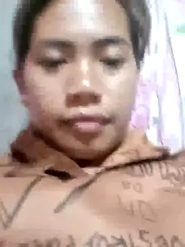 Snapshot of Cutie_body11 chatting on March 20, 2025, 11:56 pm Cutie body11 online show from March 20, 2025, 11:56 pm