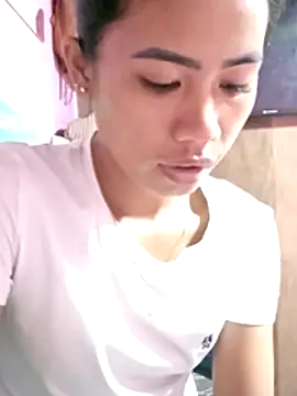 Snapshot of Cutie_body11 chatting on November 17, 2025, 12:49 am Cutie body11 online show from November 17, 2025, 12:49 am