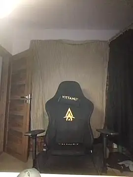 lilianashemale online show from November 2, 2025, 2:47 am