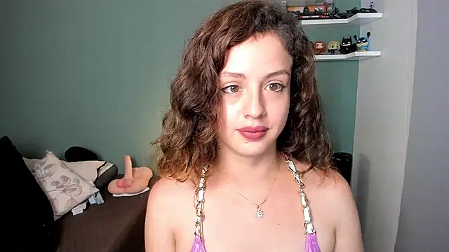 Snapshot of Cassandra_Caiin chatting on December 9, 2024, 7:39 pm Cassandra Caiin online show from December 9, 2024, 7:39 pm