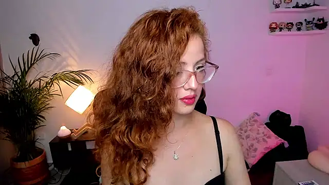 Snapshot of Cassandra_Caiin chatting on January 20, 2025, 2:01 am Cassandra Caiin online show from January 20, 2025, 2:01 am