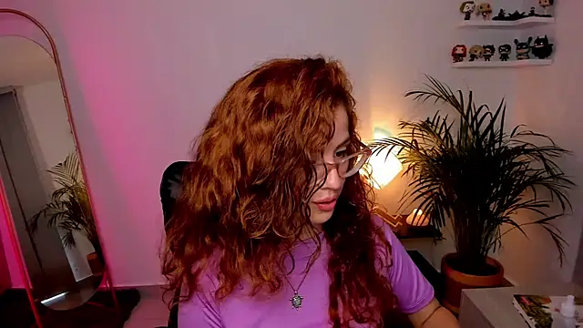 Snapshot of Cassandra_Caiin chatting on February 2, 2025, 9:45 pm Cassandra Caiin online show from February 2, 2025, 9:45 pm