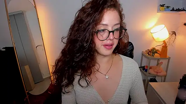 Snapshot of Cassandra_Caiin chatting on October 24, 2025, 5:15 am Cassandra Caiin online show from October 24, 2025, 5:15 am