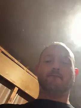 smokeymt420 online show from November 26, 2025, 8:54 pm