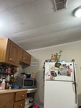 smokeymt420 online show from December 4, 2025, 4:55 am