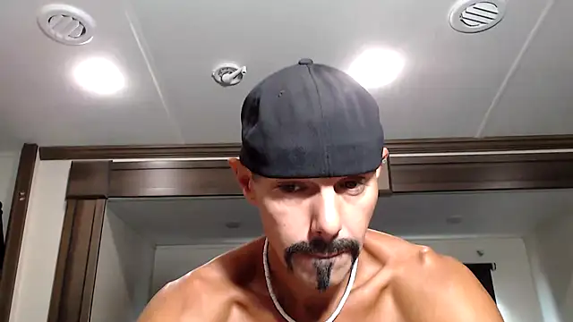 ThickD2C online show from November 3, 2025, 5:25 pm