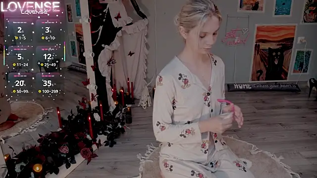 Careful i bite online show from October 29, 2025, 6:04 am