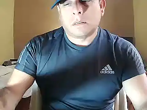 chicoguapo8 online show from February 11, 2025, 12:48 pm