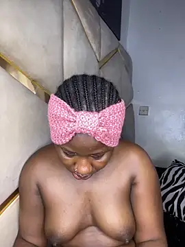 catty3232 online show from November 12, 2025, 10:37 am