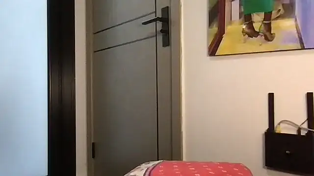 choco petite online show from April 1, 2026, 12:06 pm