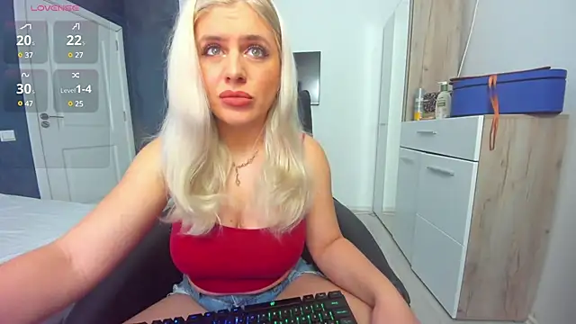 Snapshot of innocent_eva1 chatting on December 24, 2024, 1:06 am innocent eva1 online show from December 24, 2024, 1:06 am