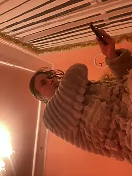 Flossy Vettie online show from February 25, 2025, 7:47 pm