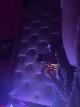 Flossy Vettie online show from February 26, 2025, 9:16 pm