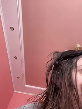 Flossy Vettie online show from March 1, 2025, 11:39 am