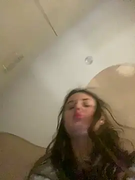 Flossy Vettie online show from March 4, 2025, 5:03 pm