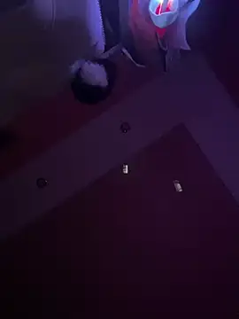 Flossy Vettie online show from March 6, 2025, 1:27 am